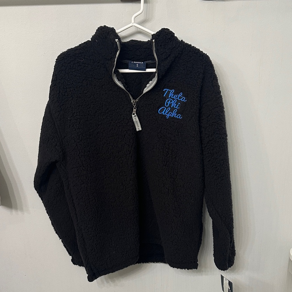 Black Sherpa quarter zip